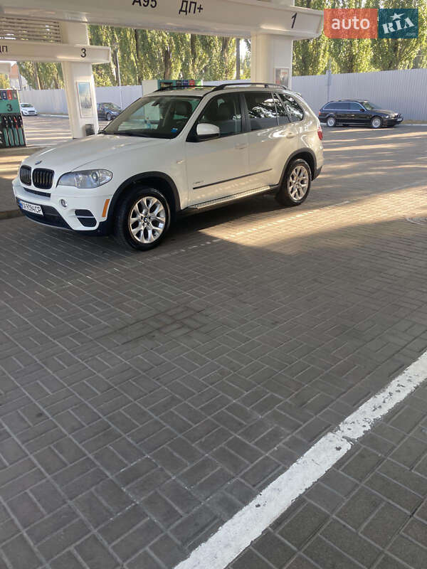 Внедорожник / Кроссовер BMW X5 2011 в Киеве