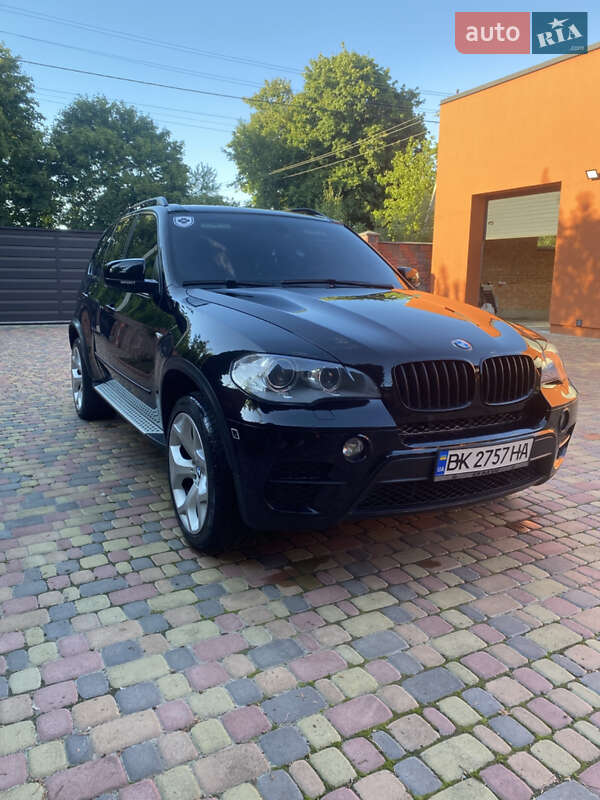 Внедорожник / Кроссовер BMW X5 2012 в Ровно