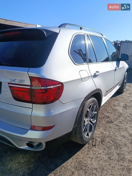 Внедорожник / Кроссовер BMW X5 2012 в Золотоноше