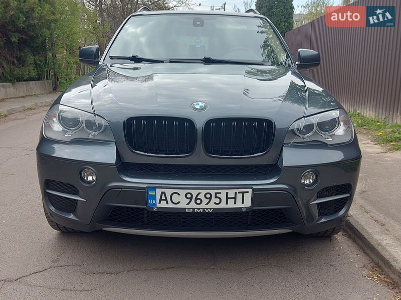Внедорожник / Кроссовер BMW X5 2011 в Ровно