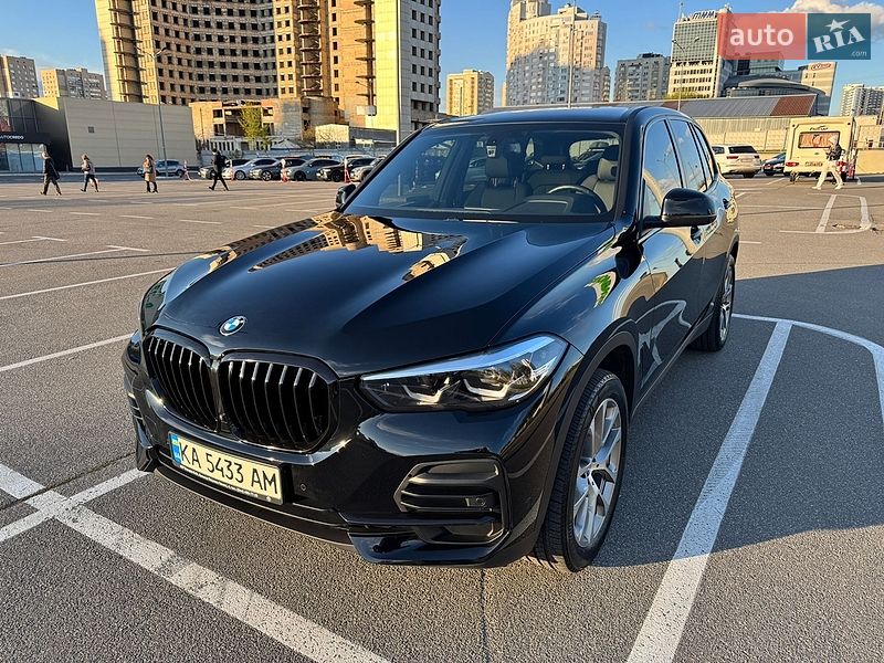 Внедорожник / Кроссовер BMW X5 2022 в Киеве