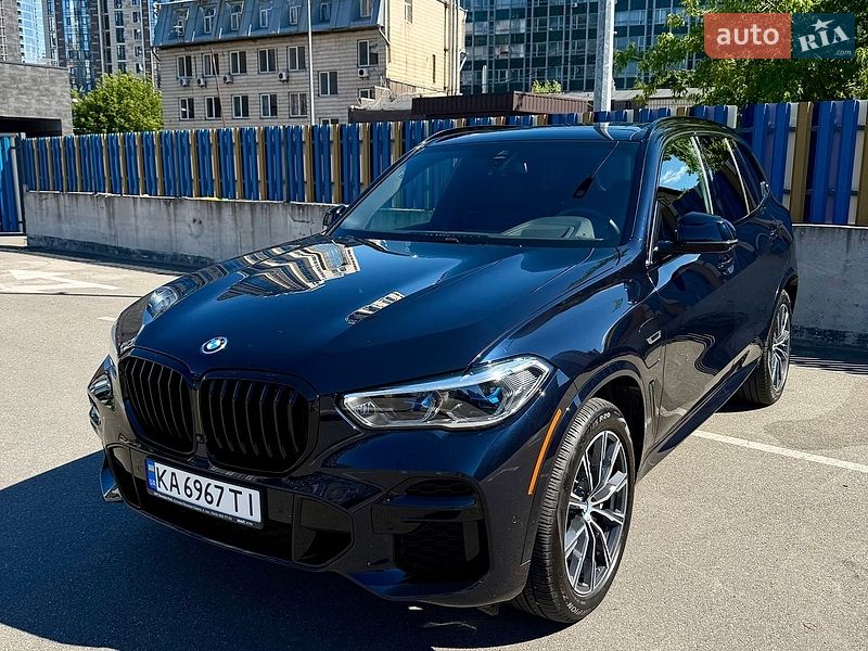 Внедорожник / Кроссовер BMW X5 2022 в Киеве