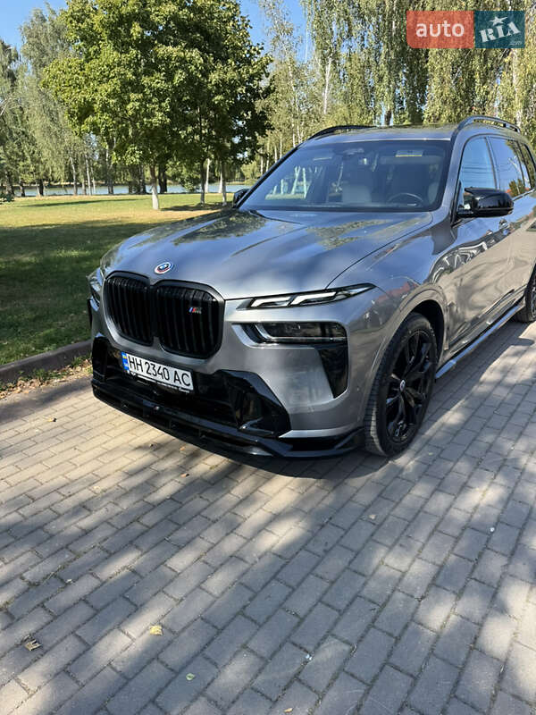 Внедорожник / Кроссовер BMW X7 2022 в Ровно