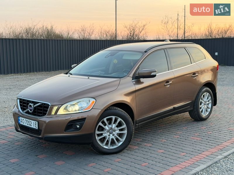 Внедорожник / Кроссовер Volvo XC60 2009 в Берегово