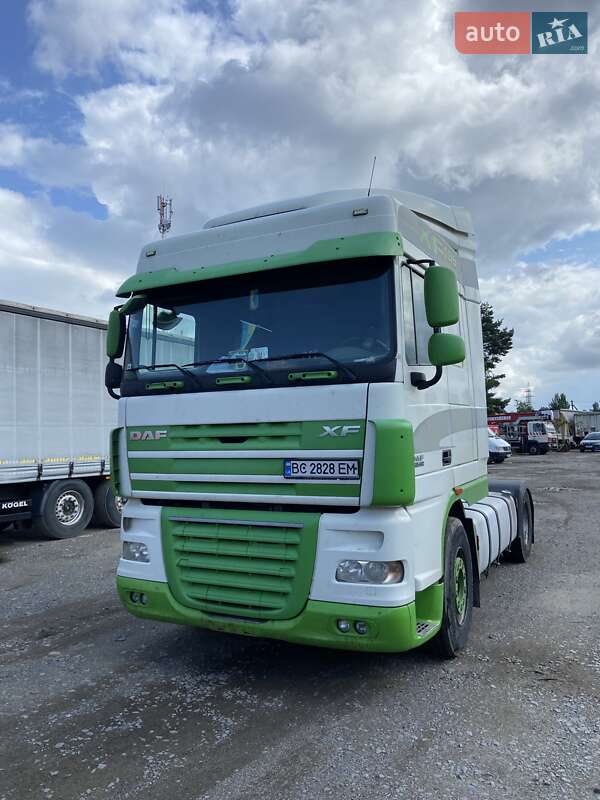 Тягач DAF XF 105 2010 в Львове