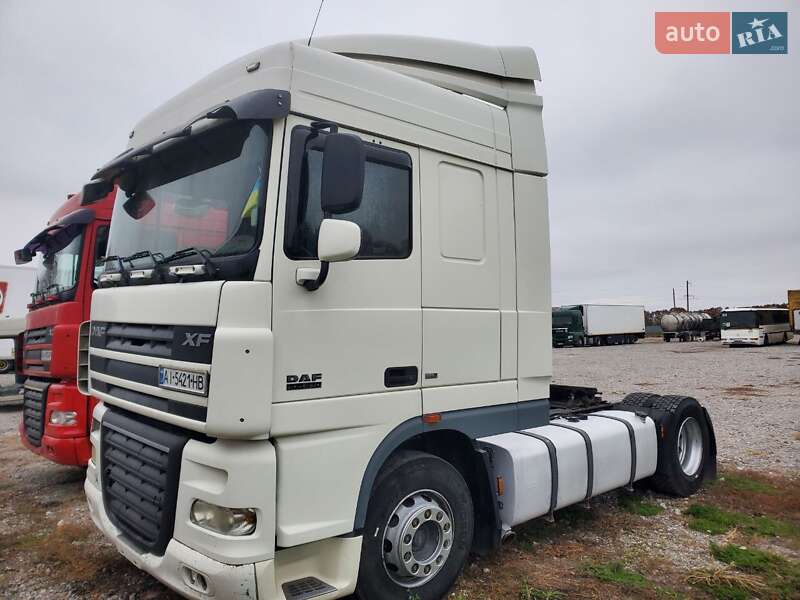 Тягач DAF XF 105 2009 в Переяславе