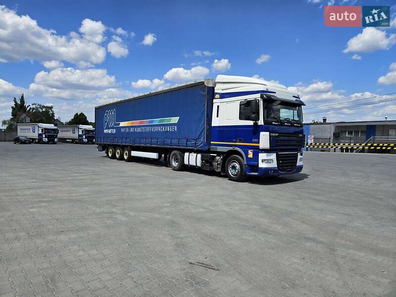Тягач DAF XF 105 2007 в Черновцах