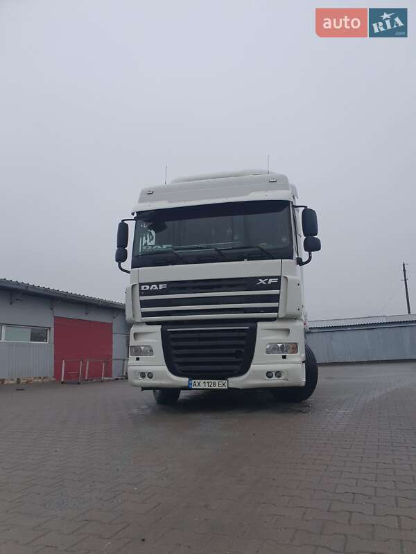 Тягач DAF XF 105 2009 в Первомайске