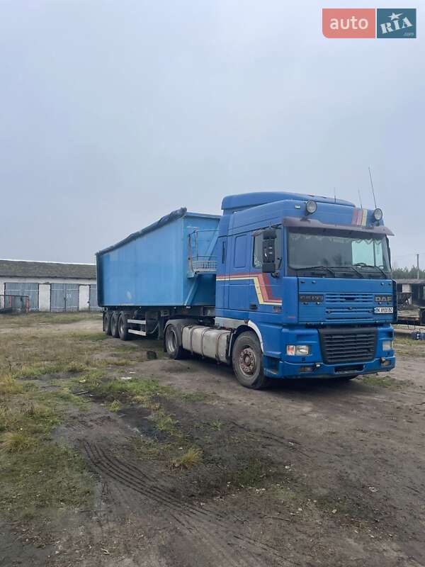 Зерновоз DAF XF 2001 в Дубровиці
