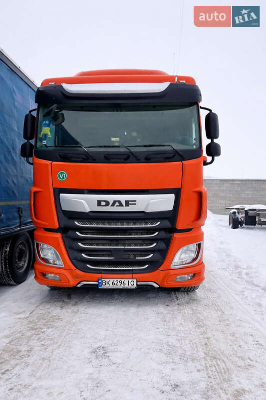 Тягач DAF XF 2018 в Ровно