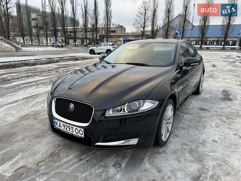 Седан Jaguar XF 2014 в Киеве