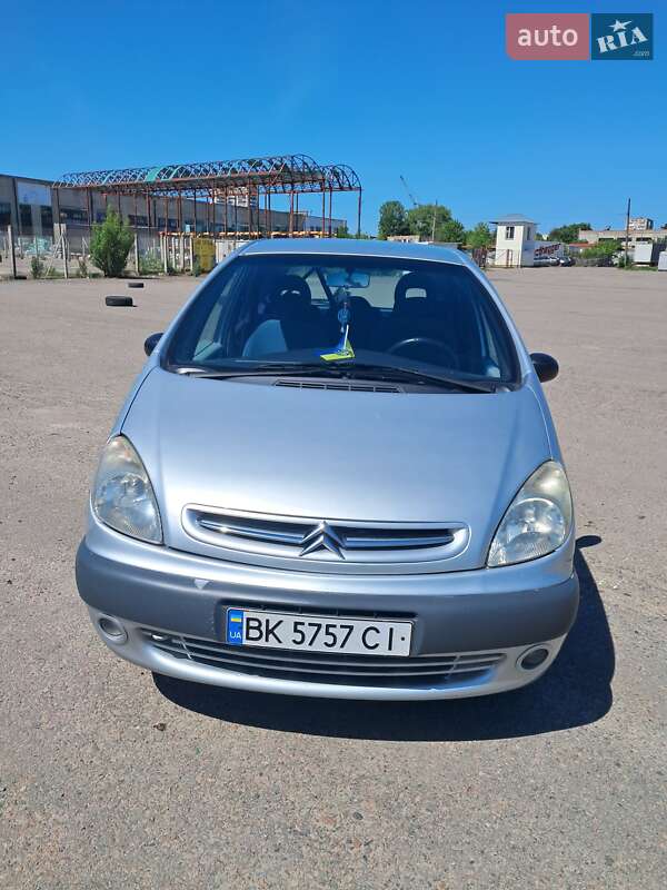 Хэтчбек Citroen Xsara 2003 в Ровно