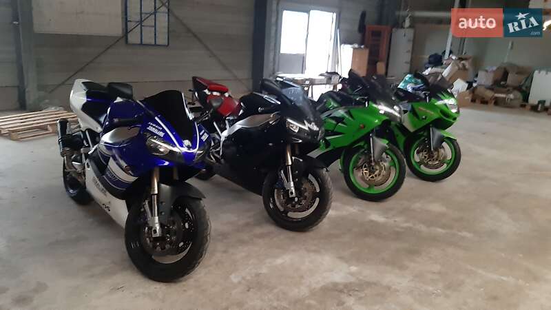 Спортбайк Yamaha YZF R6 2000 в Киеве Спортбайк Yamaha YZF R6 2000 в Киеве