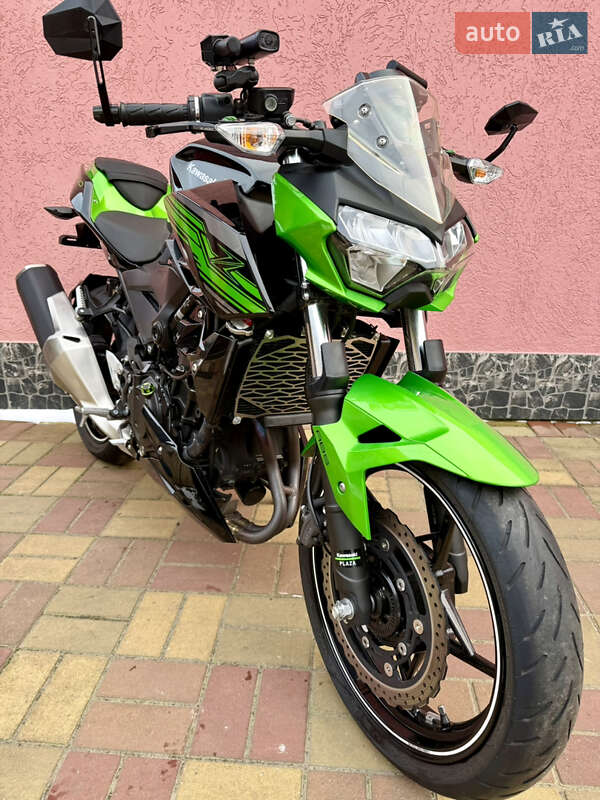 Мотоцикл Без обтекателей (Naked bike) Kawasaki Z 400 2020 в Киеве