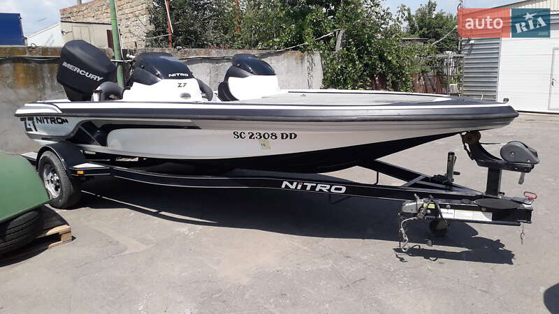 Катер Nitro Z-7 2015 в Львове Катер Nitro Z-7 2015 в Львове