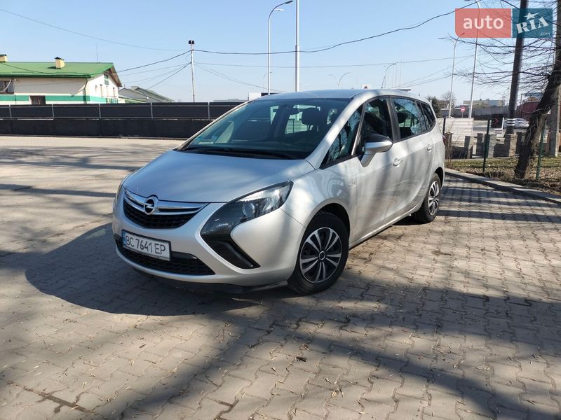 Минивэн Opel Zafira Tourer 2012 в Львове