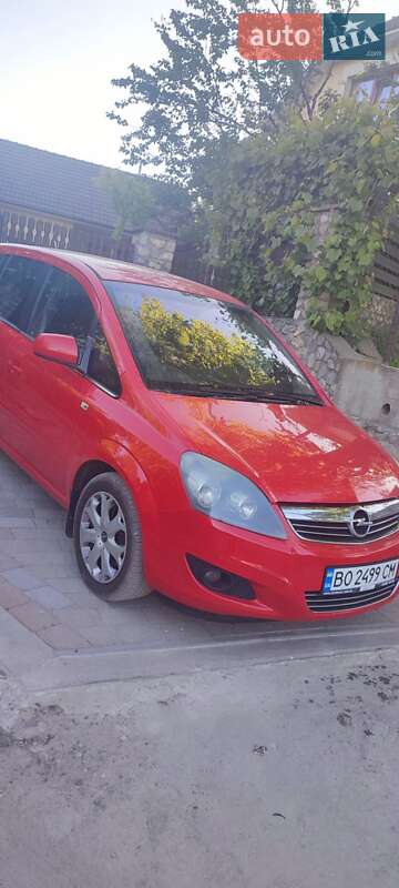 Минивэн Opel Zafira 2009 в Тернополе