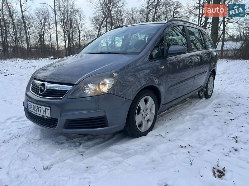 Минивэн Opel Zafira 2006 в Ровно