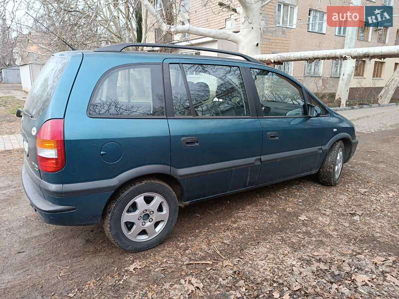 Мінівен Opel Zafira 2001 в Одесі