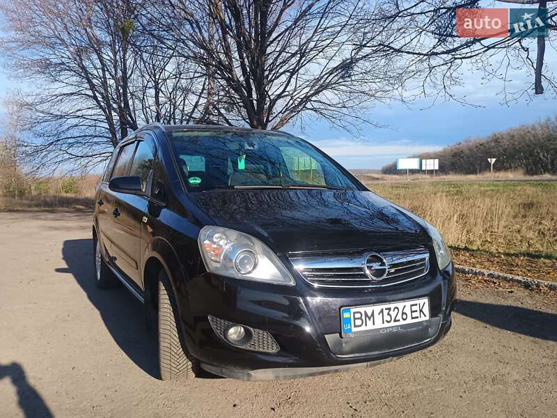 Минивэн Opel Zafira 2009 в Лебедине