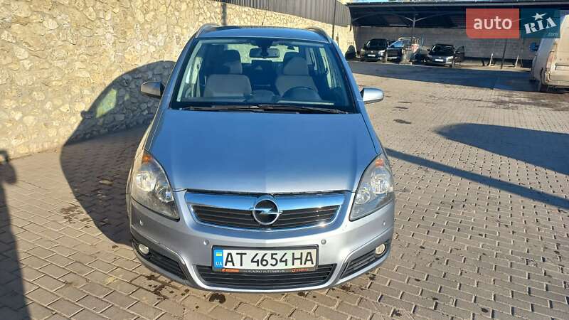 Мінівен Opel Zafira 2005 в Тернополі Мінівен Opel Zafira 2005 в Тернополі