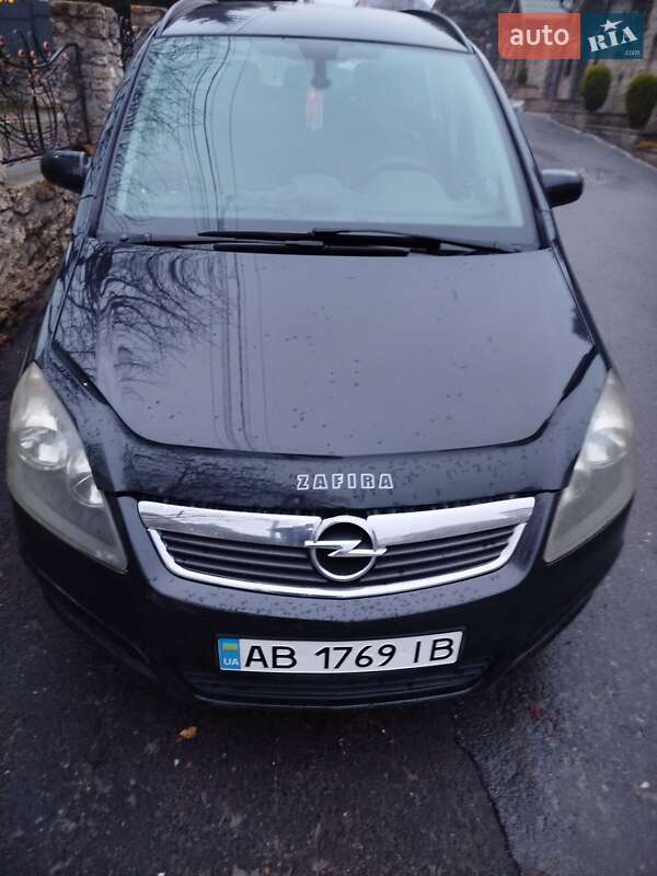 Минивэн Opel Zafira 2007 в Тернополе