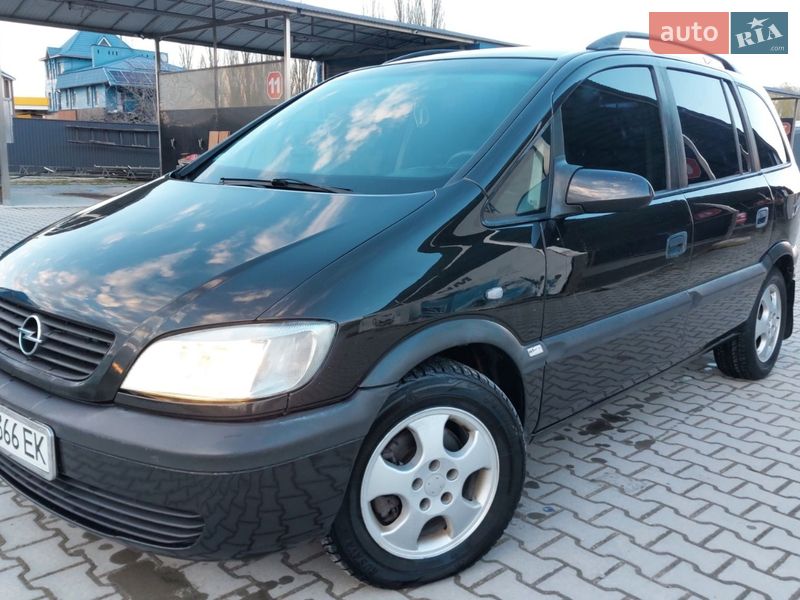 Мінівен Opel Zafira 2001 в Кам'янець-Подільському