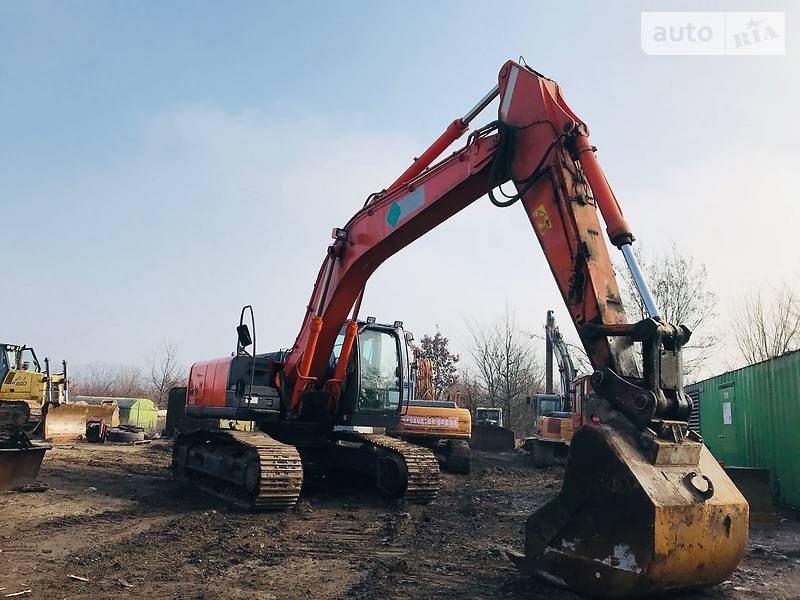 Гусеничный экскаватор Hitachi ZX 2006 в Киеве