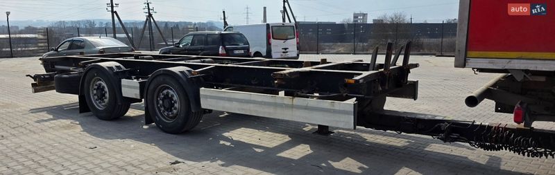 Контейнеровоз Krone ZZ 2015 в Львові Контейнеровоз Krone ZZ 2015 в Львові