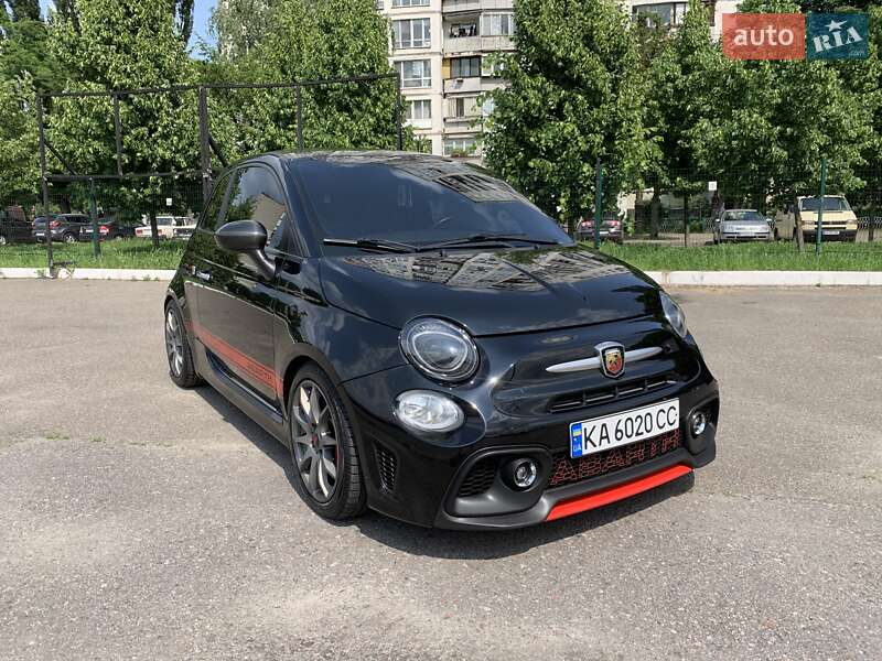 Хэтчбек Abarth Fiat 500 2015 в Киеве