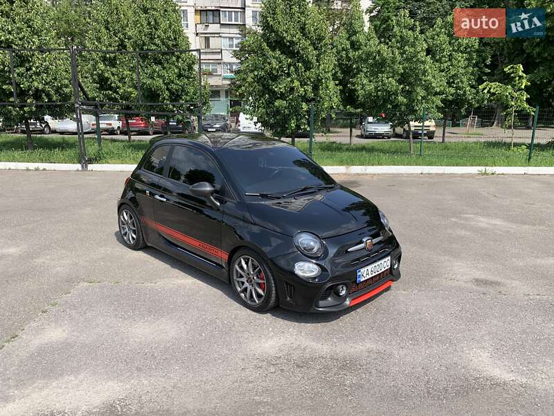 Хэтчбек Abarth Fiat 500 2015 в Киеве