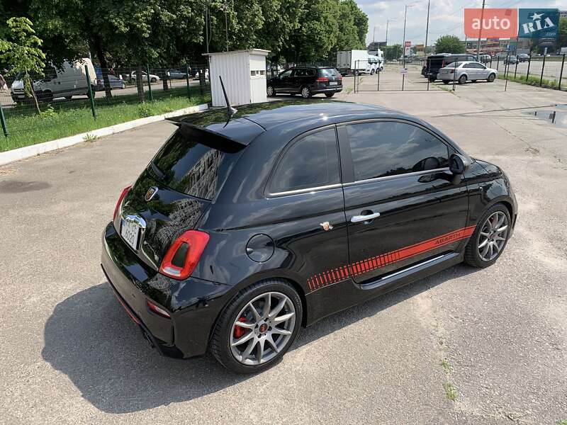 Хэтчбек Abarth Fiat 500 2015 в Киеве