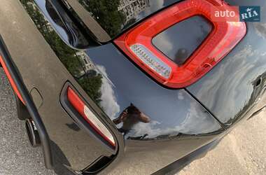 Хэтчбек Abarth Fiat 500 2015 в 