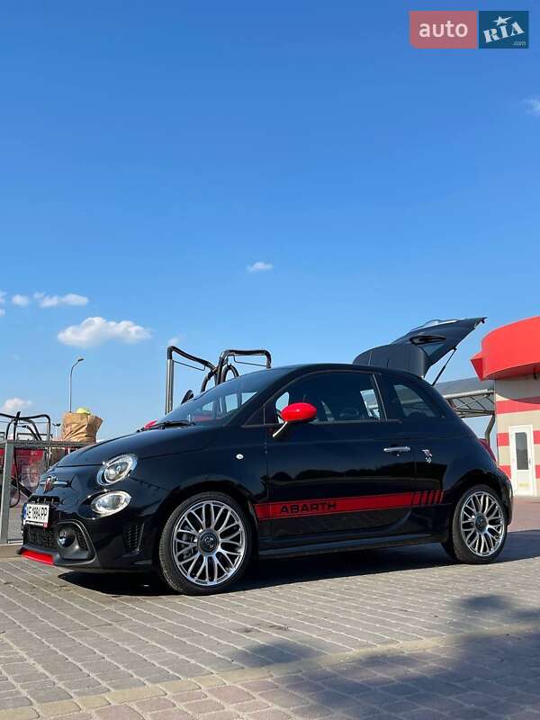 Abarth Fiat 500 2021