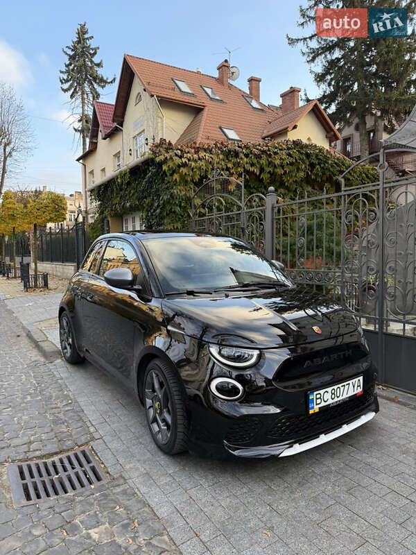 Хэтчбек Abarth Fiat 500 2023 в Львове