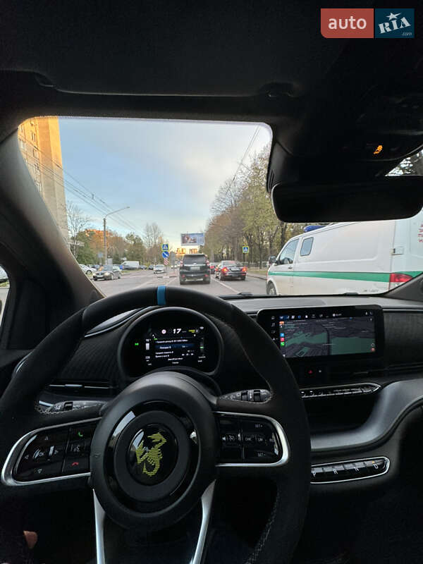 Хэтчбек Abarth Fiat 500 2023 в Львове