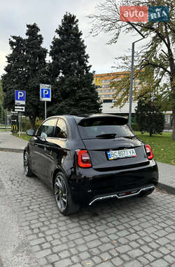 Хэтчбек Abarth Fiat 500 2023 в 