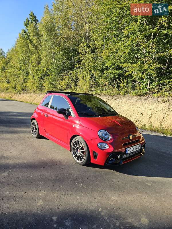 Кабриолет Abarth Fiat 500 2013 в Дрогобыче