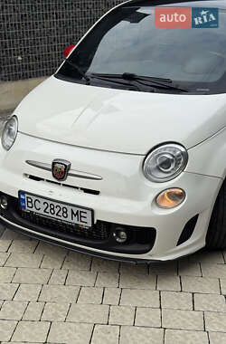 Хэтчбек Abarth Fiat 500 2012 в 