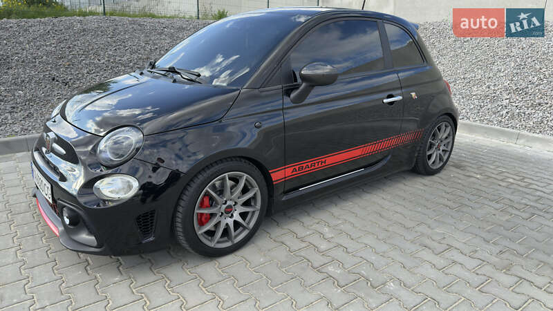 Хэтчбек Abarth Fiat 500 2015 в Вишневом