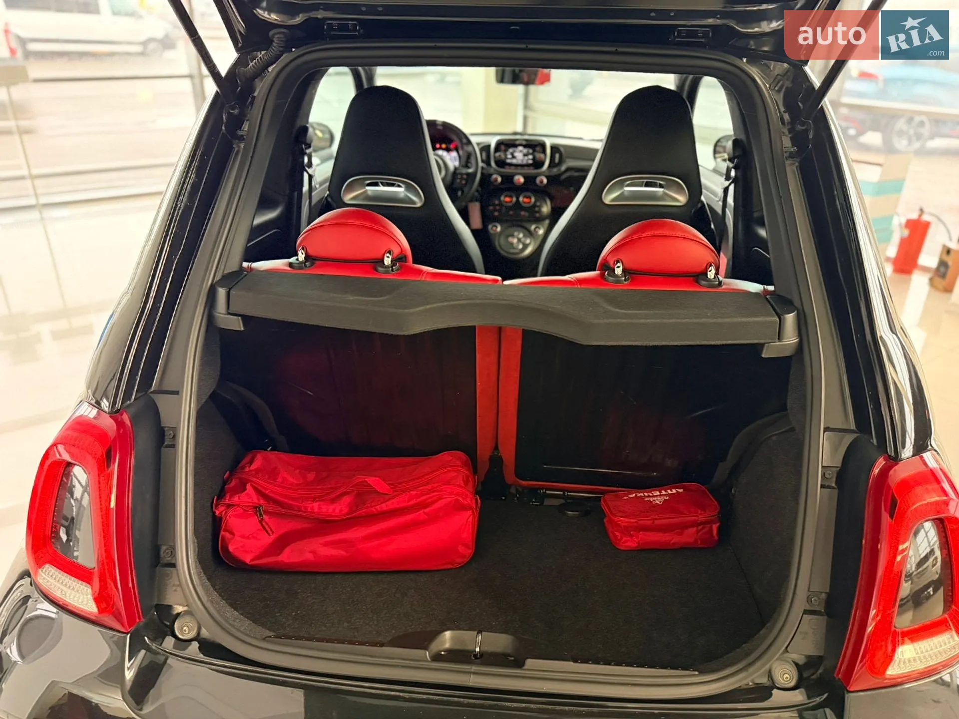 2017 Abarth 595 - мініатюра 14