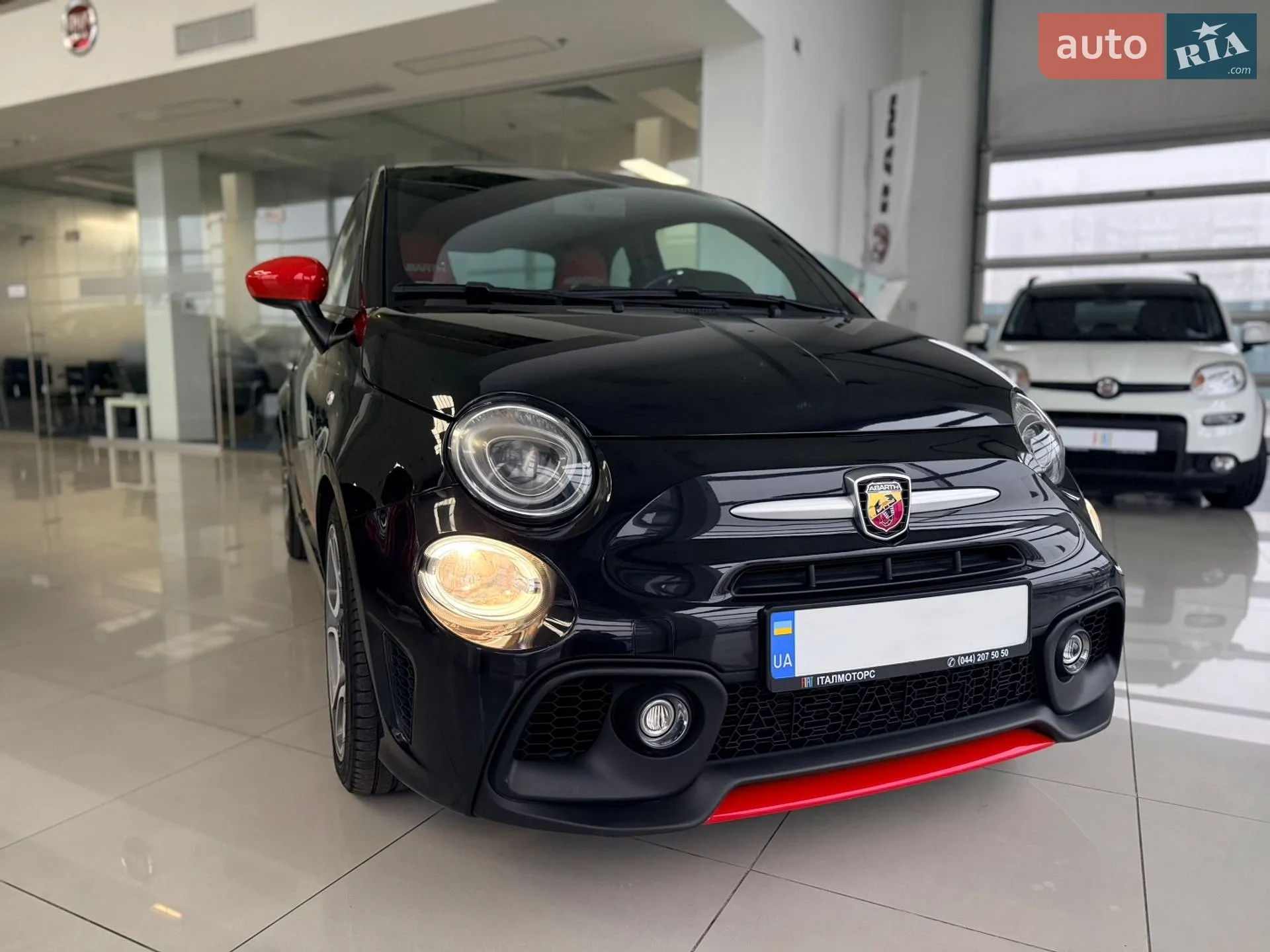2017 Abarth 595 - мініатюра 6