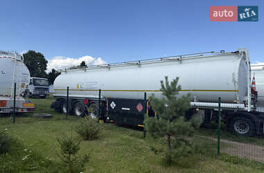 Цистерна полуприцеп Acerbi 21L2.39-A 2007 в 