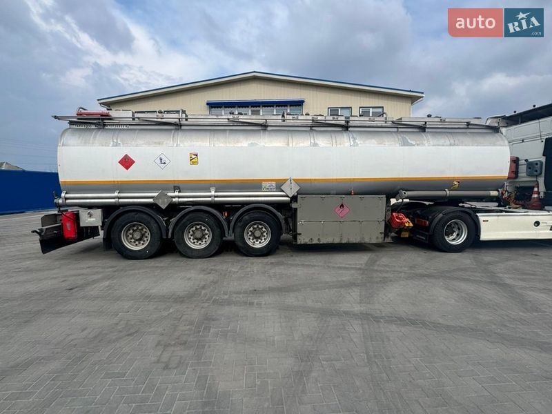 Цистерна Acerbi 21L 1995 в Кременчуці