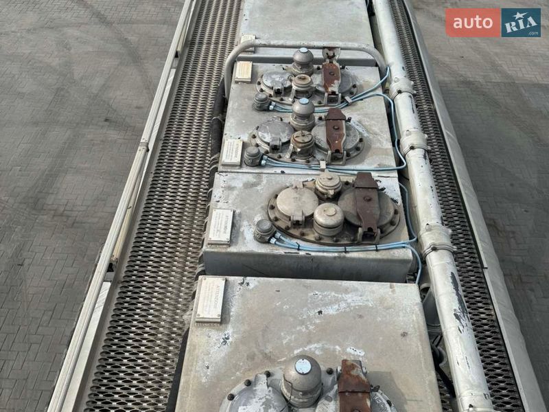 Цистерна Acerbi 21L 1995 в Кременчуці