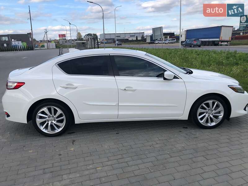 Седан Acura ILX 2015 в Львове