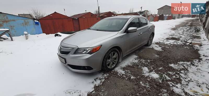 Acura ILX 2013