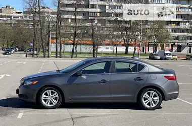 Acura ILX 2012