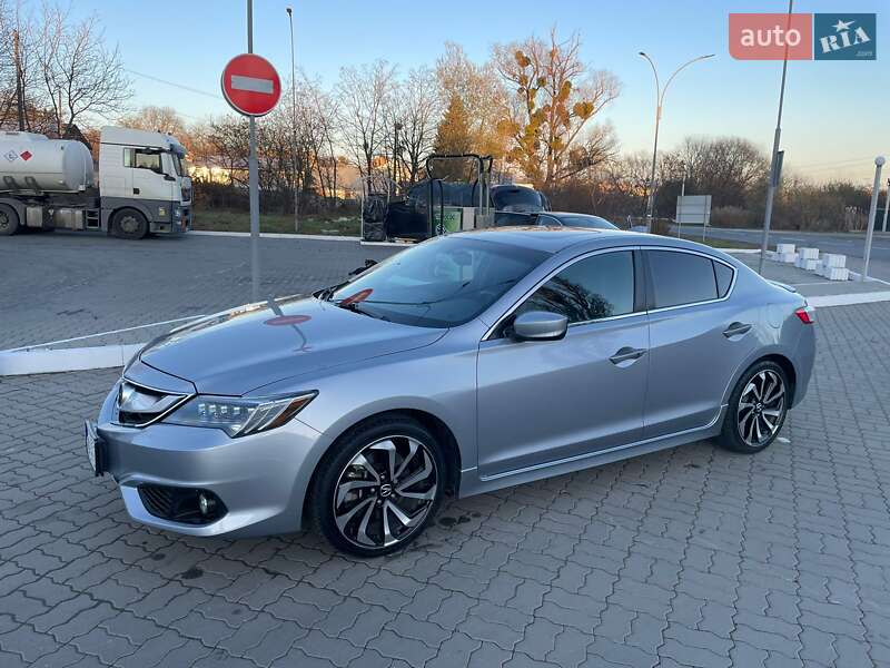 Седан Acura ILX 2015 в Черновцах