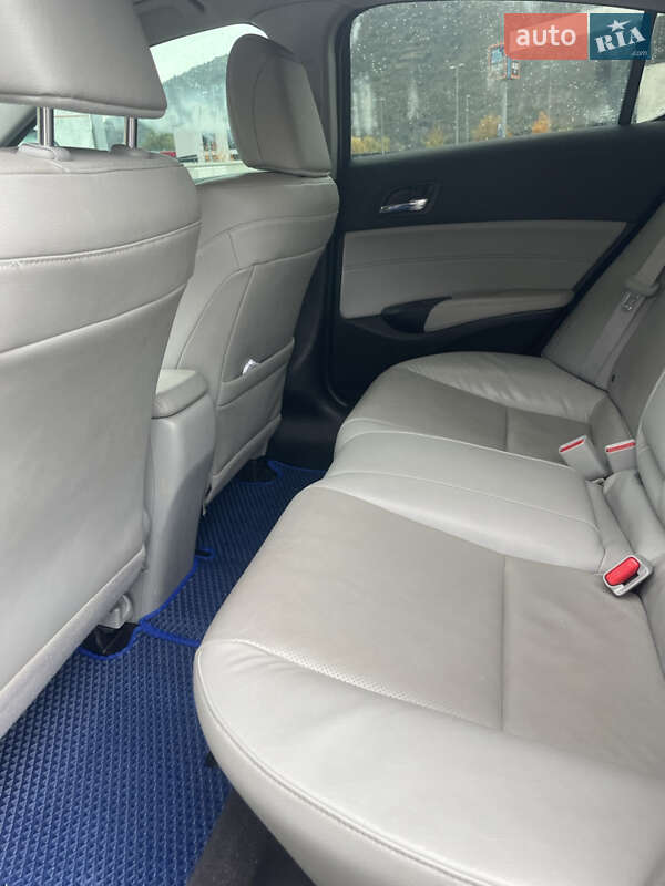 Седан Acura ILX 2015 в Борисполе